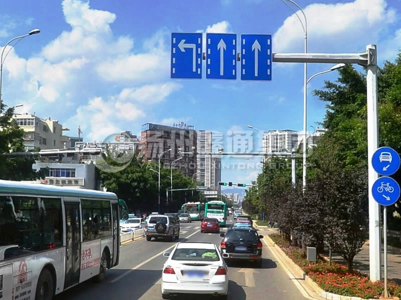 BZG-007，交通標(biāo)志桿，分道標(biāo)志桿