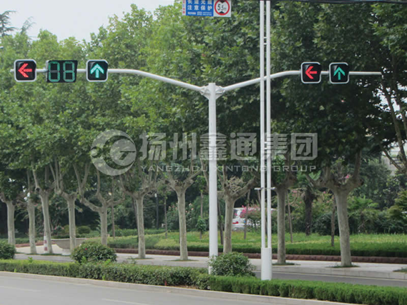 XHDG-041，Y型雙挑信號燈桿
