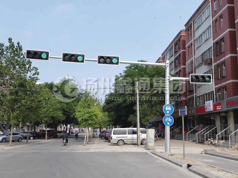 XHDG-043，八棱雙臂信號燈桿